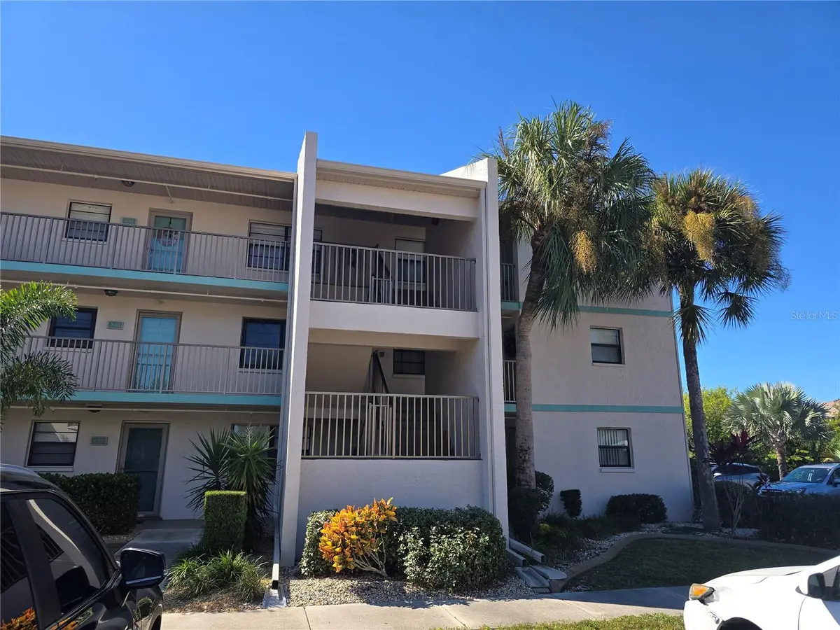 175 KINGS HWY #C8, Punta Gorda, FL 33983