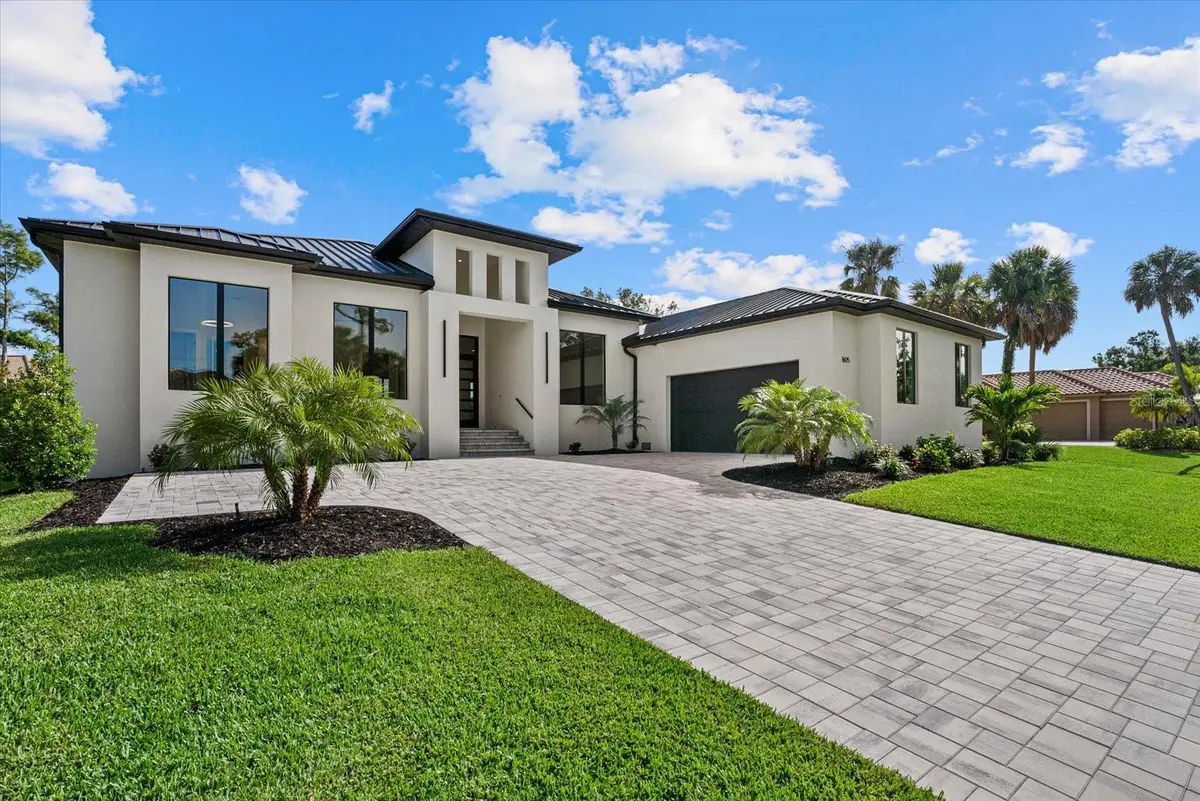 1605 LANDFALL DR, Nokomis, FL 34275