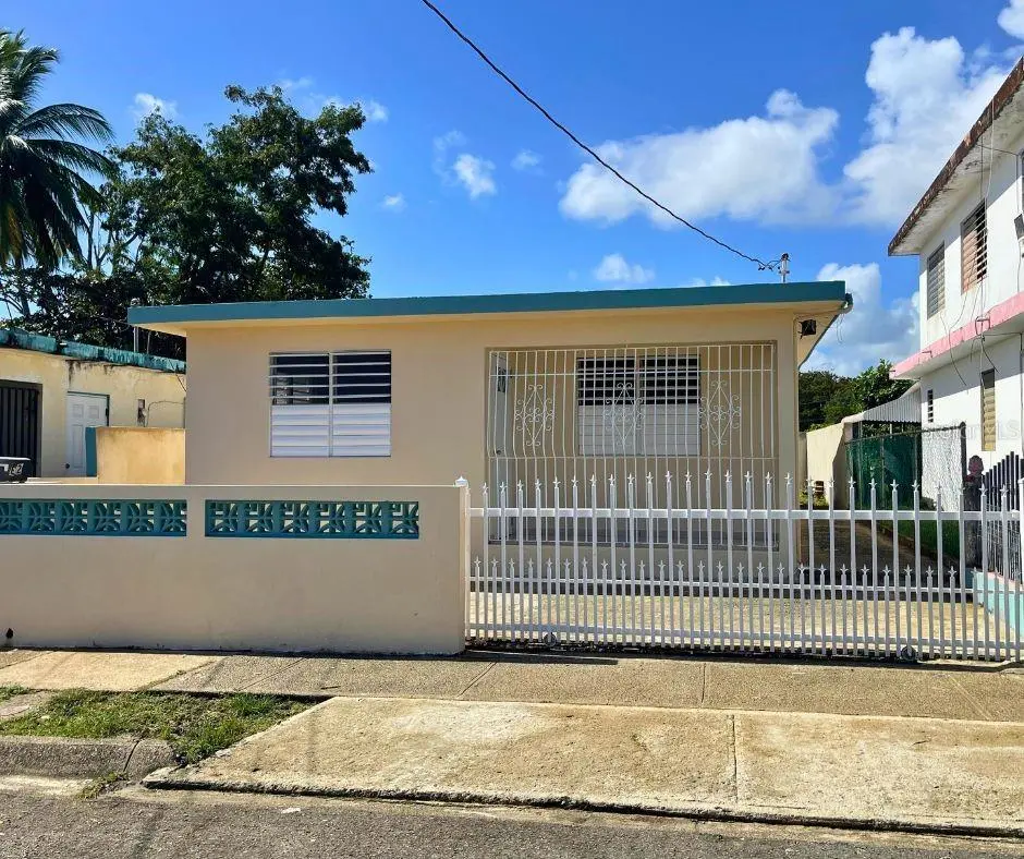 CALLE 3 E2 URB VILLA FLORES, Ceiba, PR 00735