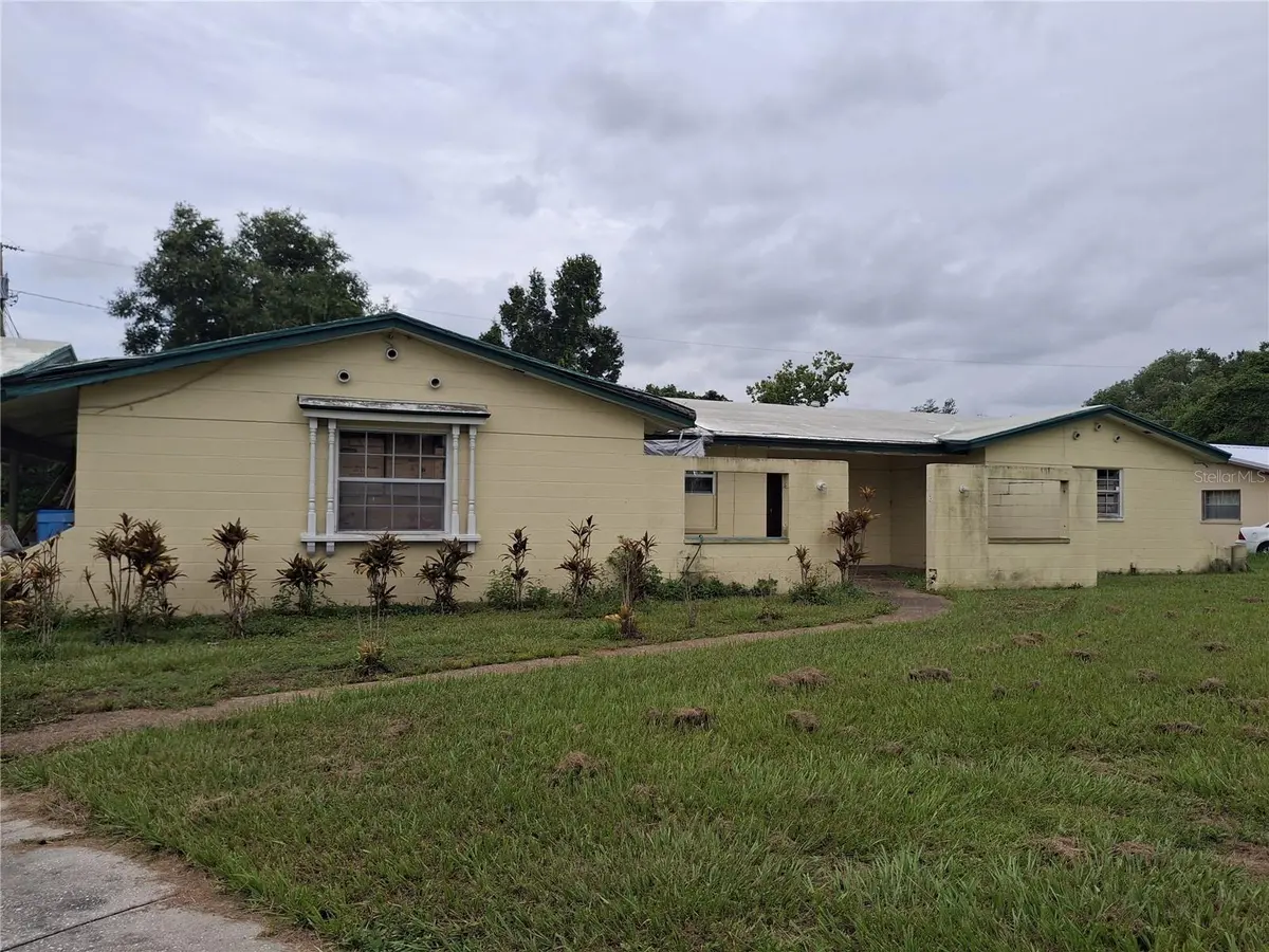 4448 BETHLEHEM RD, Dover, FL 33527