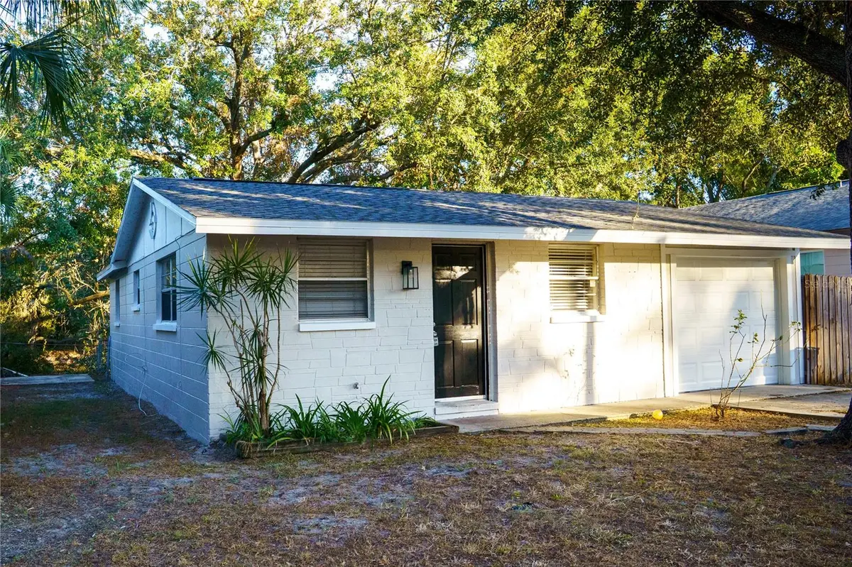 6715 RIVER RD, Tampa, FL 33615