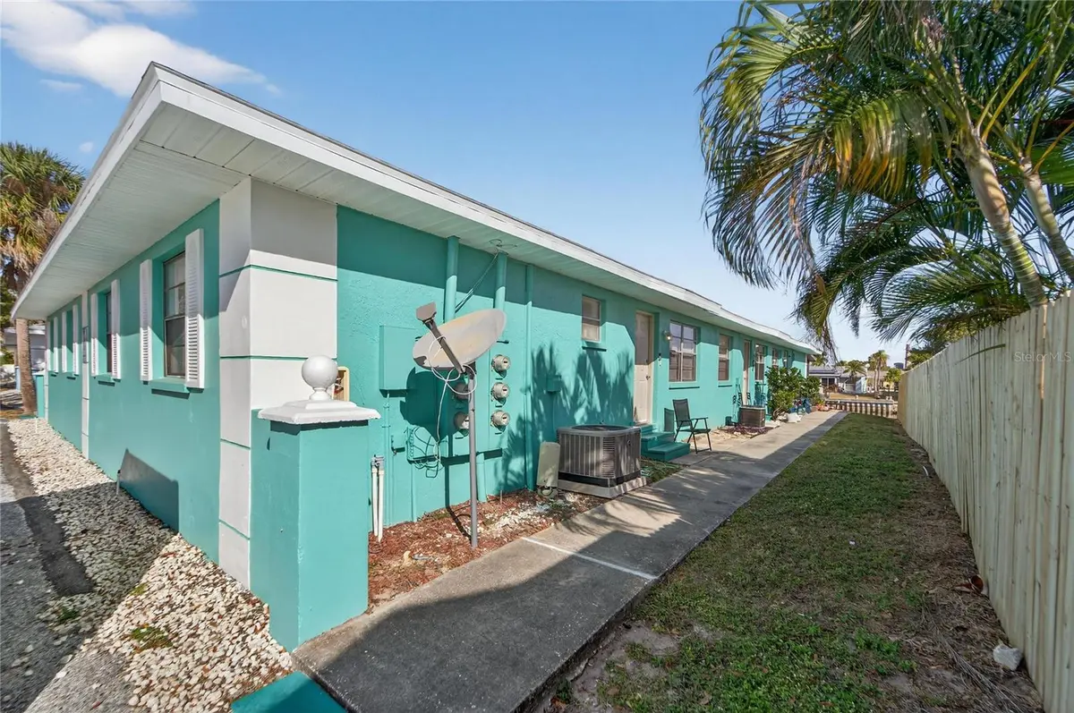 1041 APOLLO BEACH BLVD #A, Apollo Beach, FL 33572