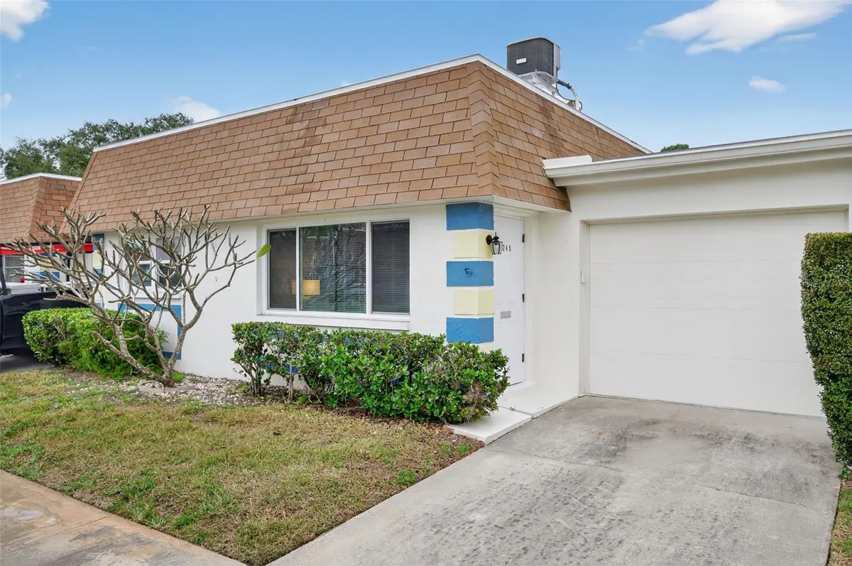 8245 VENDOME BLVD N, Pinellas Park, FL 33781