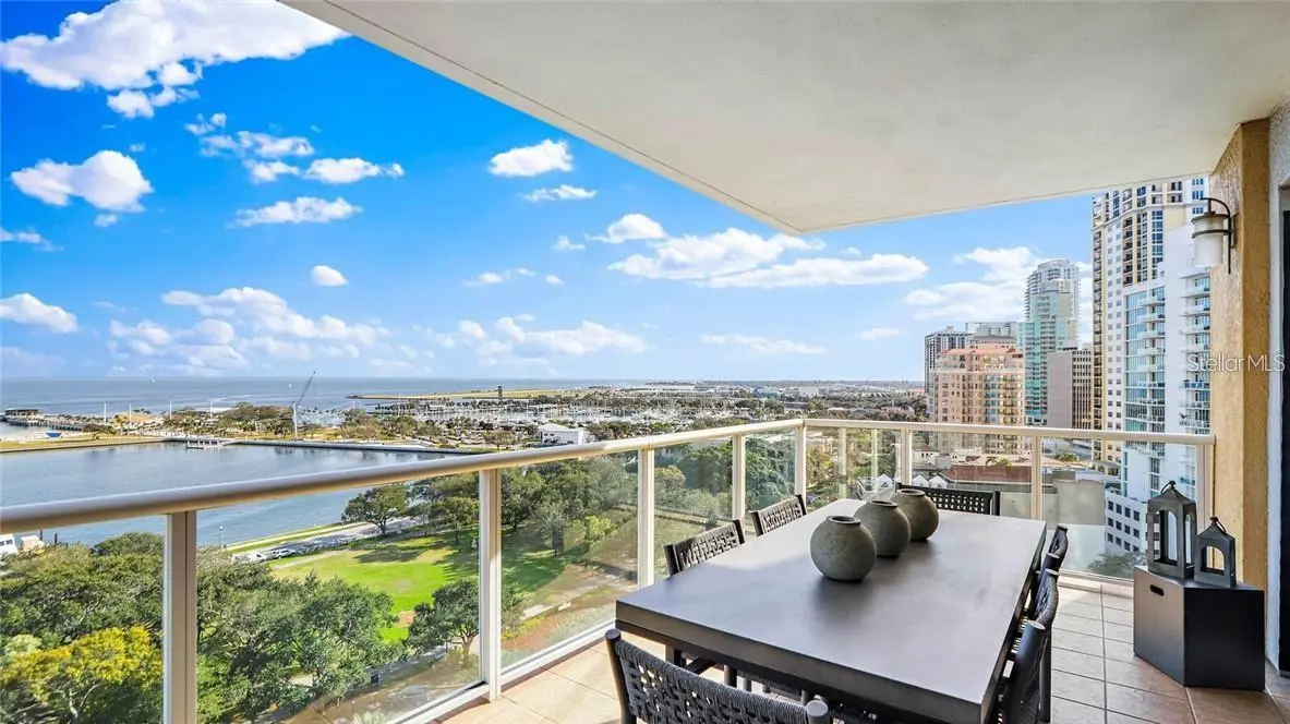 400 BEACH DR NE #804, St Petersburg, FL 33701
