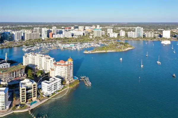 400 GOLDEN GATE PT #51 & 52, Sarasota, FL 34236