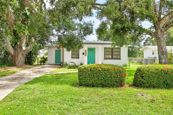 911 13TH ST E, Bradenton, FL 34208