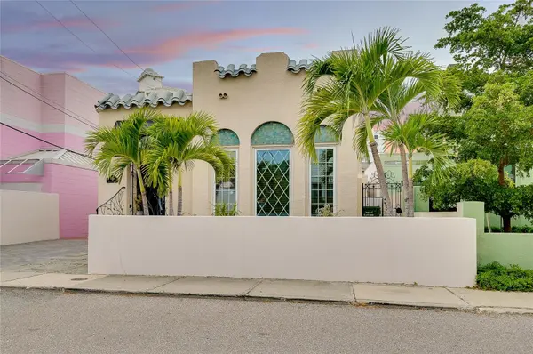 446 BURNS CT, Sarasota, FL 34236
