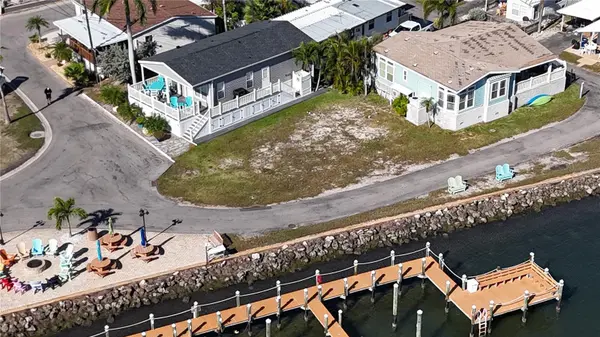 2601 GULF DR N #S33, Bradenton Beach, FL 34217