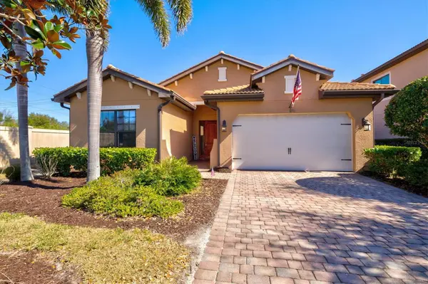 1098 BRADBERRY DR, Nokomis, FL 34275