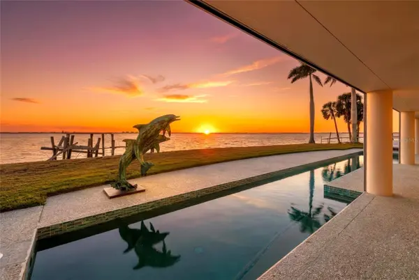 320 S SHORE DR, Sarasota, FL 34234