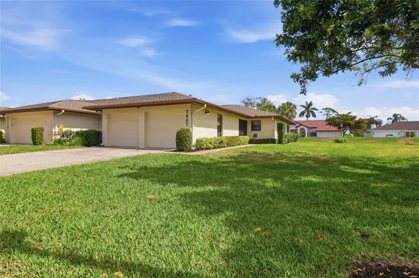 7427 CARNOUSTIE DR #7A, Sarasota, FL 34238