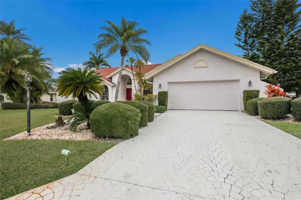 6821 COUNTRY LAKES CIR,  Sarasota,  FL 34243
