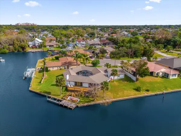 9 CROW CT, Palm Coast, FL 32137