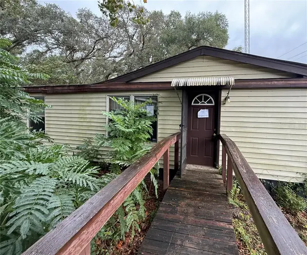 19735 MCCALL RD,  Altoona,  FL 32702