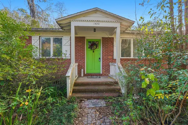 1423 NW 11TH RD, Gainesville, FL 32605