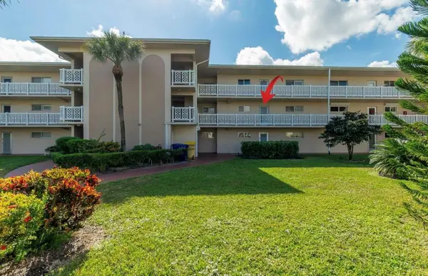 2682 GARDEN DR S #208, Lake Worth, FL 33461