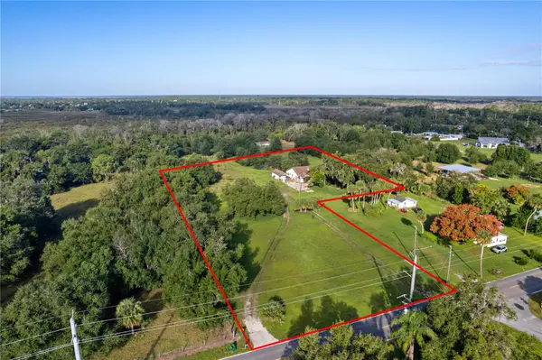 2342 N SINGLETON AVE, Mims, FL 32754