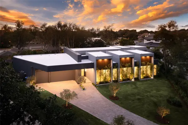 8968 BAY COVE CT, Orlando, FL 32819
