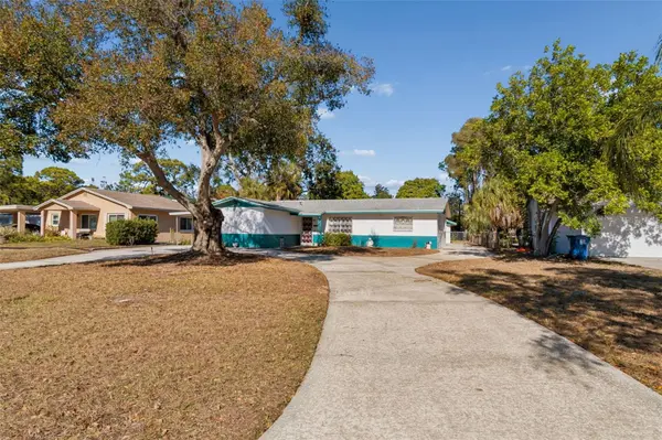 2577 GRANADA CIR W,  St Petersburg,  FL 33712
