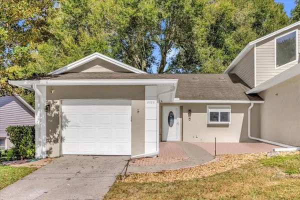 9028 VILLAGE GREEN BLVD, Clermont, FL 34711