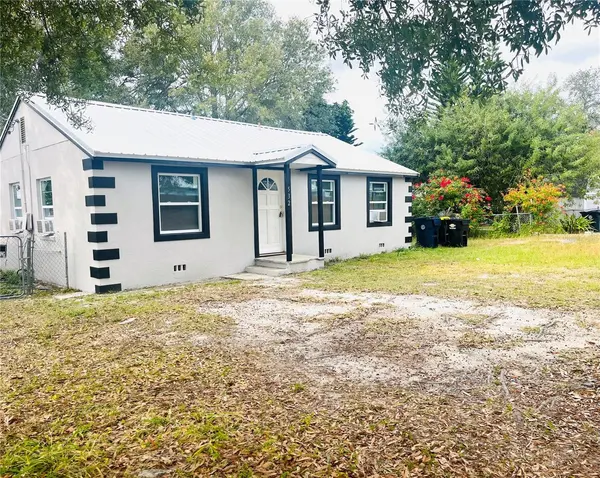 532 W BRIDGERS AVE, Auburndale, FL 33823