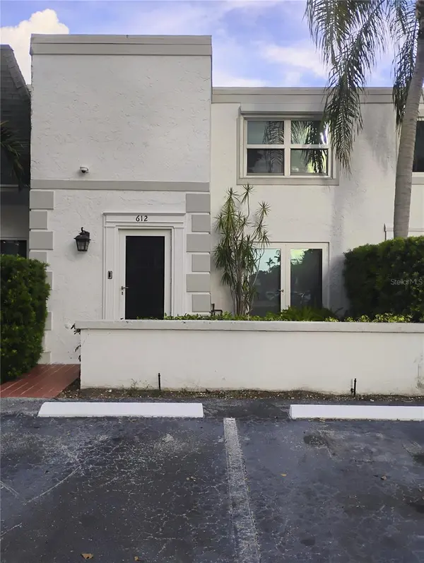 612 NE 27TH AVE, Hallandale Beach, FL 33009