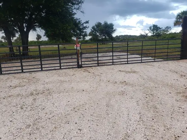 15997 NW 286TH ST, Okeechobee, FL 34972
