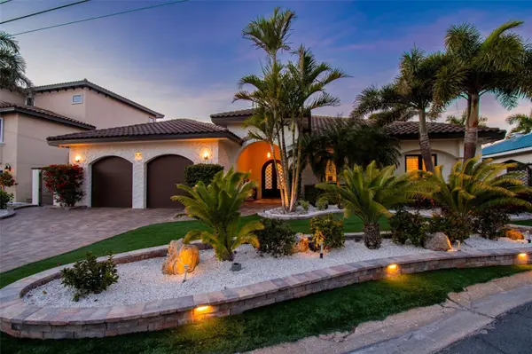 605 55TH AVE, St Pete Beach, FL 33706