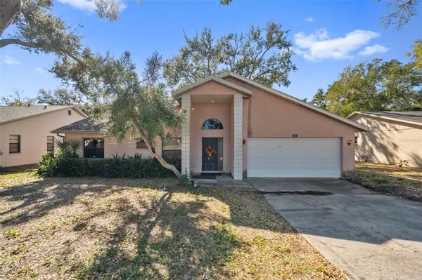 5052 ROANOKE DR, Holiday, FL 34690