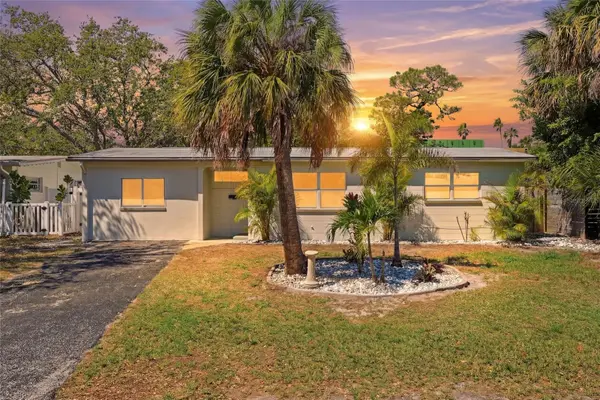 4234 HARRISBURG ST NE, St Petersburg, FL 33703