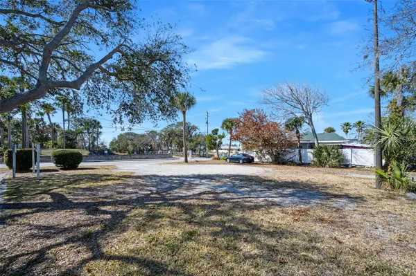 42 S PENINSULA DR, Daytona Beach, FL 32118