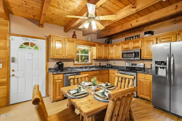 3163 Sourwood Way, Sevierville, TN 37862