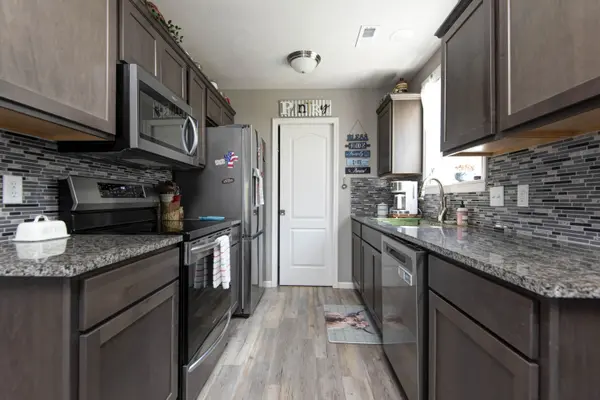 3425 Pine Top RD, Kirbyville, MO 65679