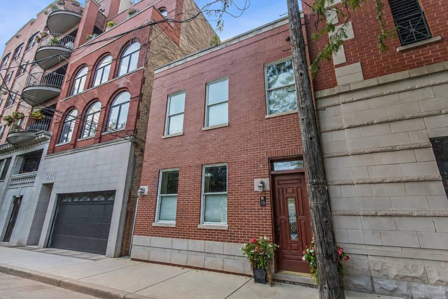 1436 N Orleans ST, Chicago, IL 60610