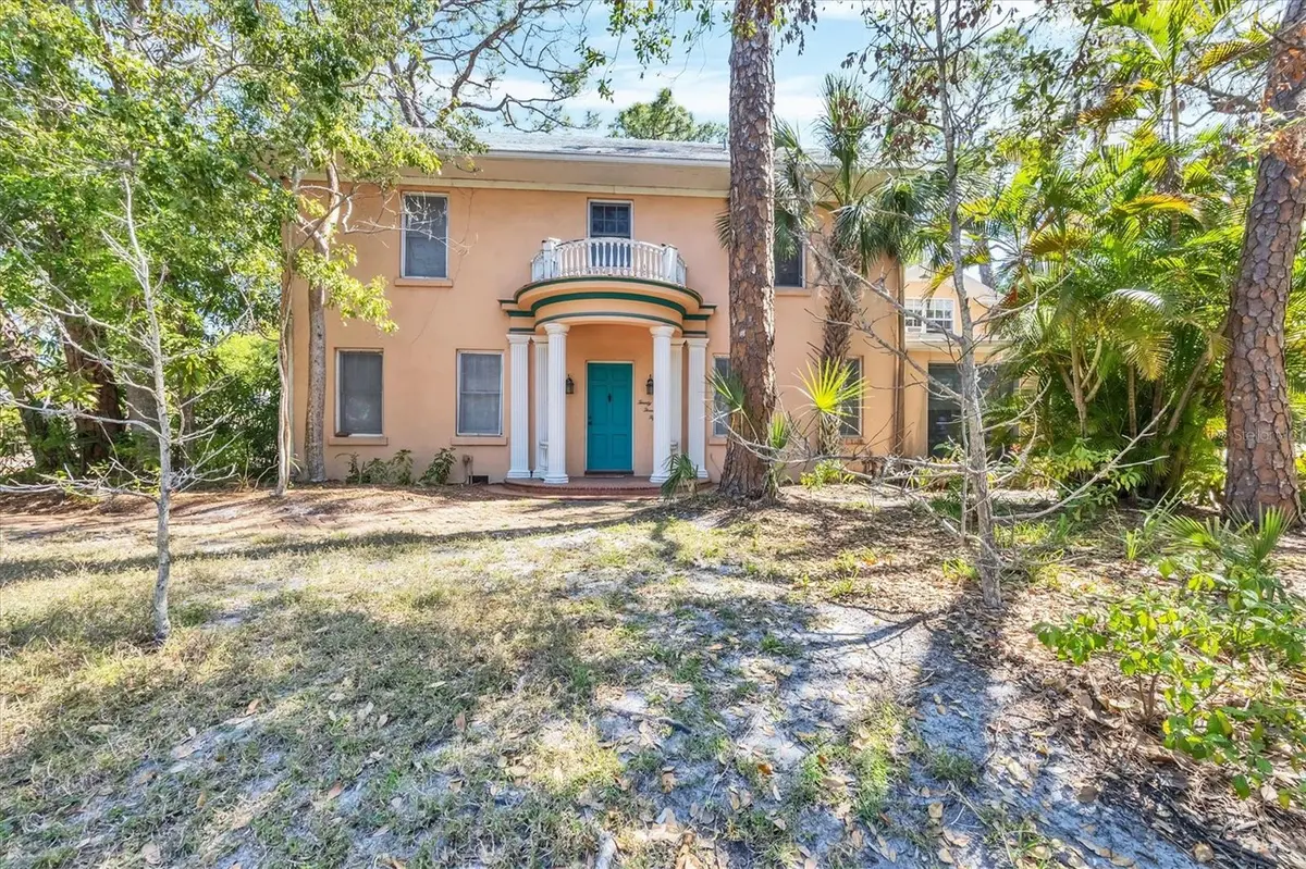 2315 MCCLELLAN Pkwy, Sarasota, FL 34239