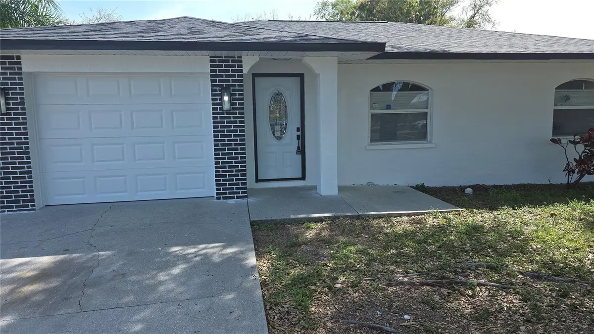 2325 16TH AVENUE CIR E, Palmetto, FL 34221