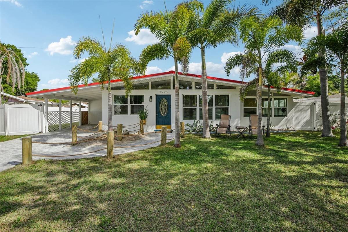 3925 PRADO DR, Sarasota, FL 34235