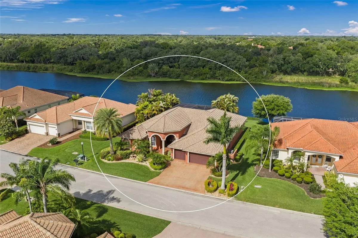 8282 BARTON FARMS BLVD, Sarasota, FL 34240