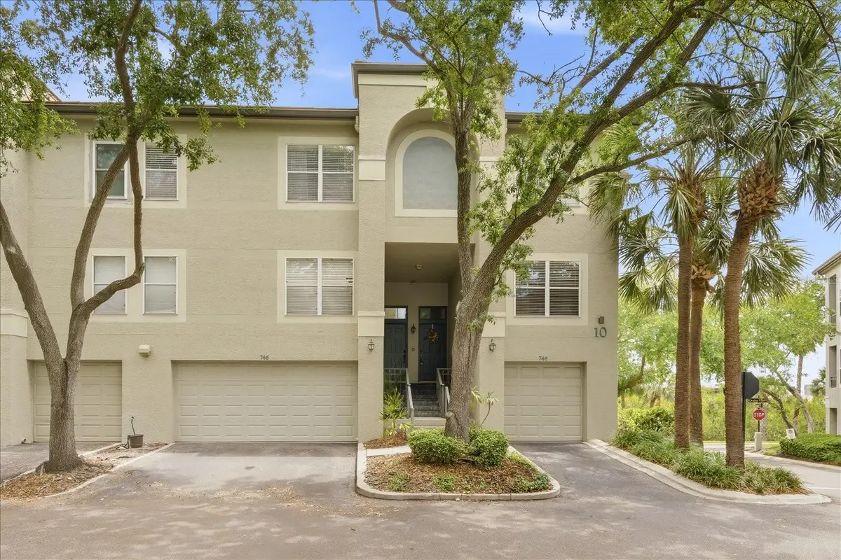 746 CORAL REEF DR #746, Tampa, FL 33602