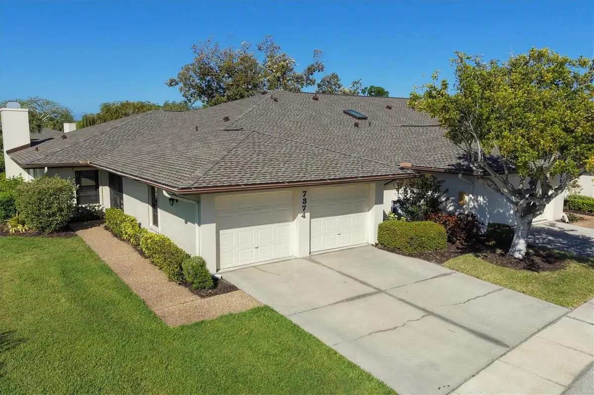 7374 ROYAL BIRKDALE DR #15D, Sarasota, FL 34238