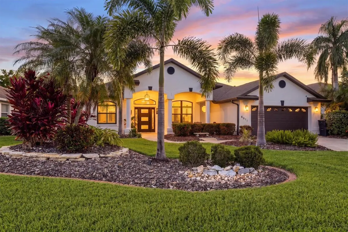 6611 PEACH TREE CREEK RD, Bradenton, FL 34203