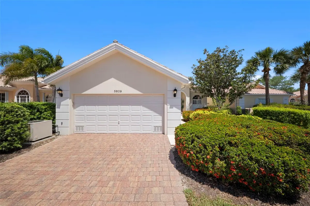 5609 LUCIA PL, Sarasota, FL 34238