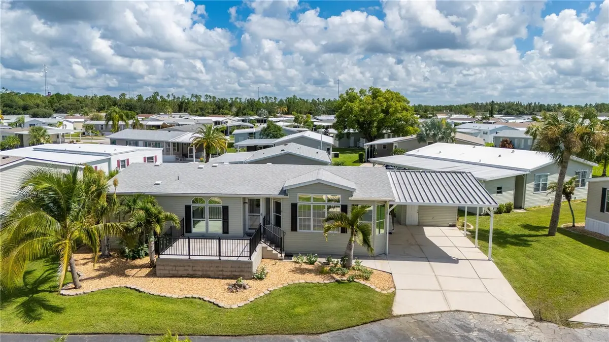 1000 KINGS HWY #111, Port Charlotte, FL 33980