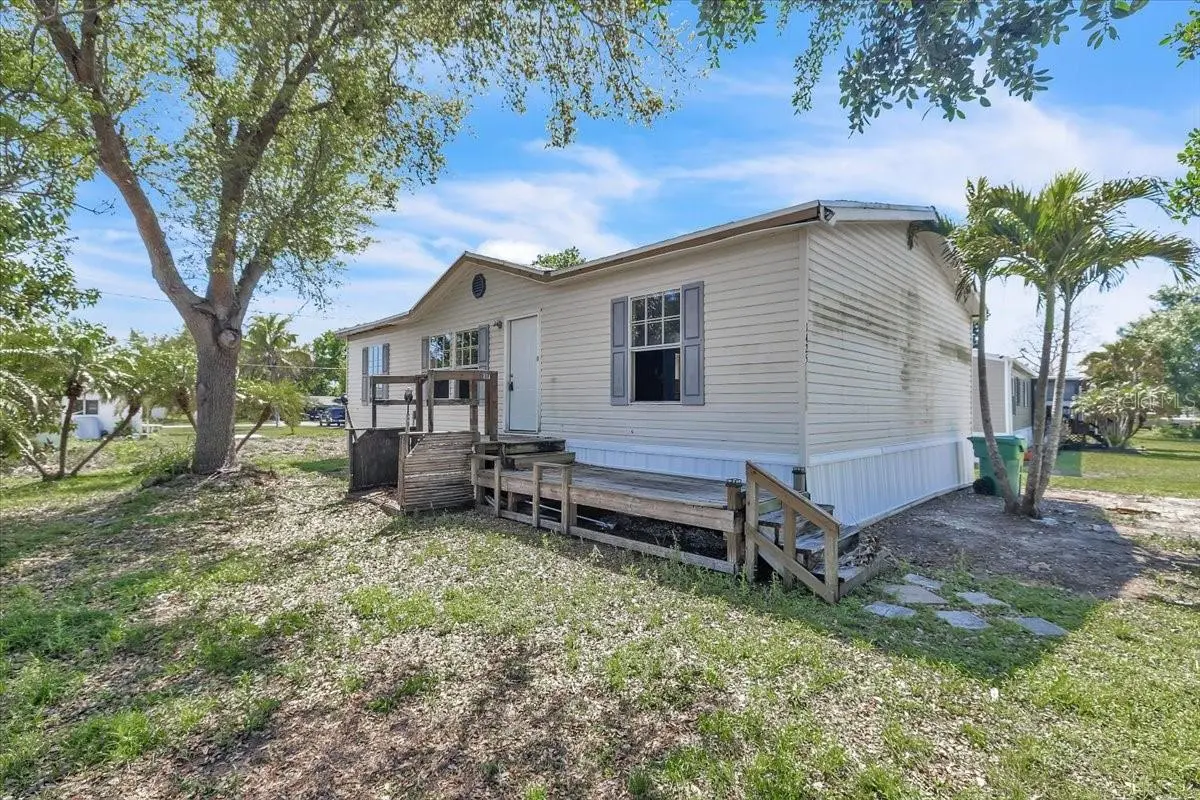 1425 HICKORY AVE, Punta Gorda, FL 33950