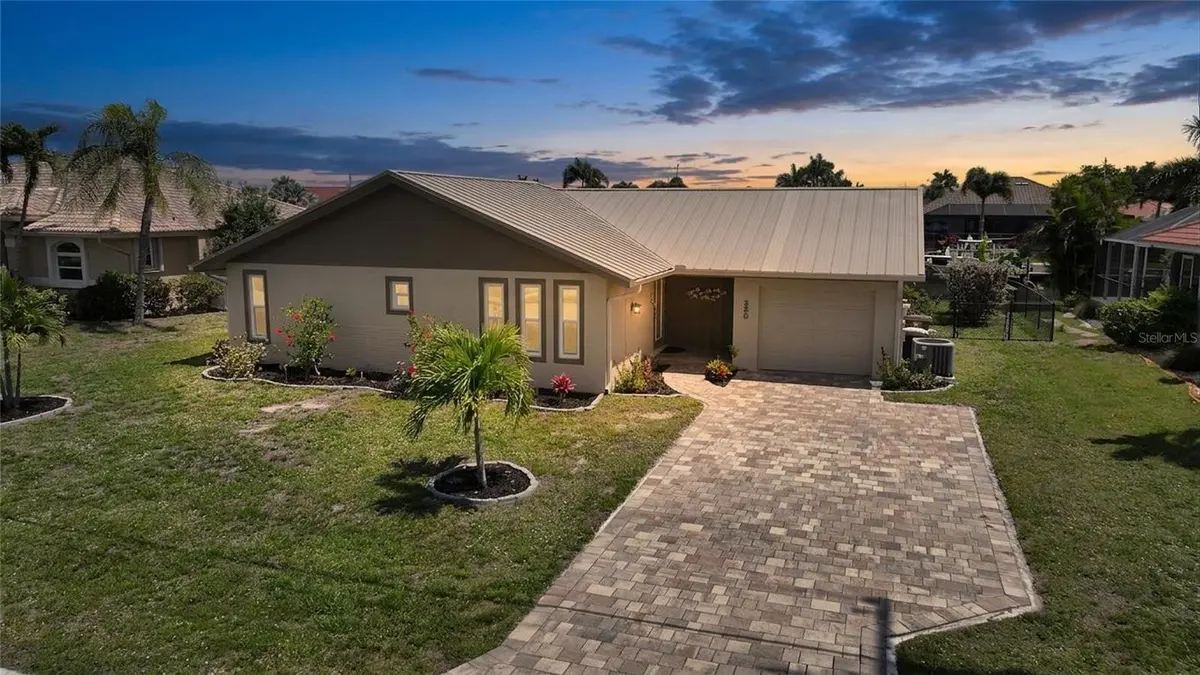 380 CORONADO DR, Punta Gorda, FL 33950