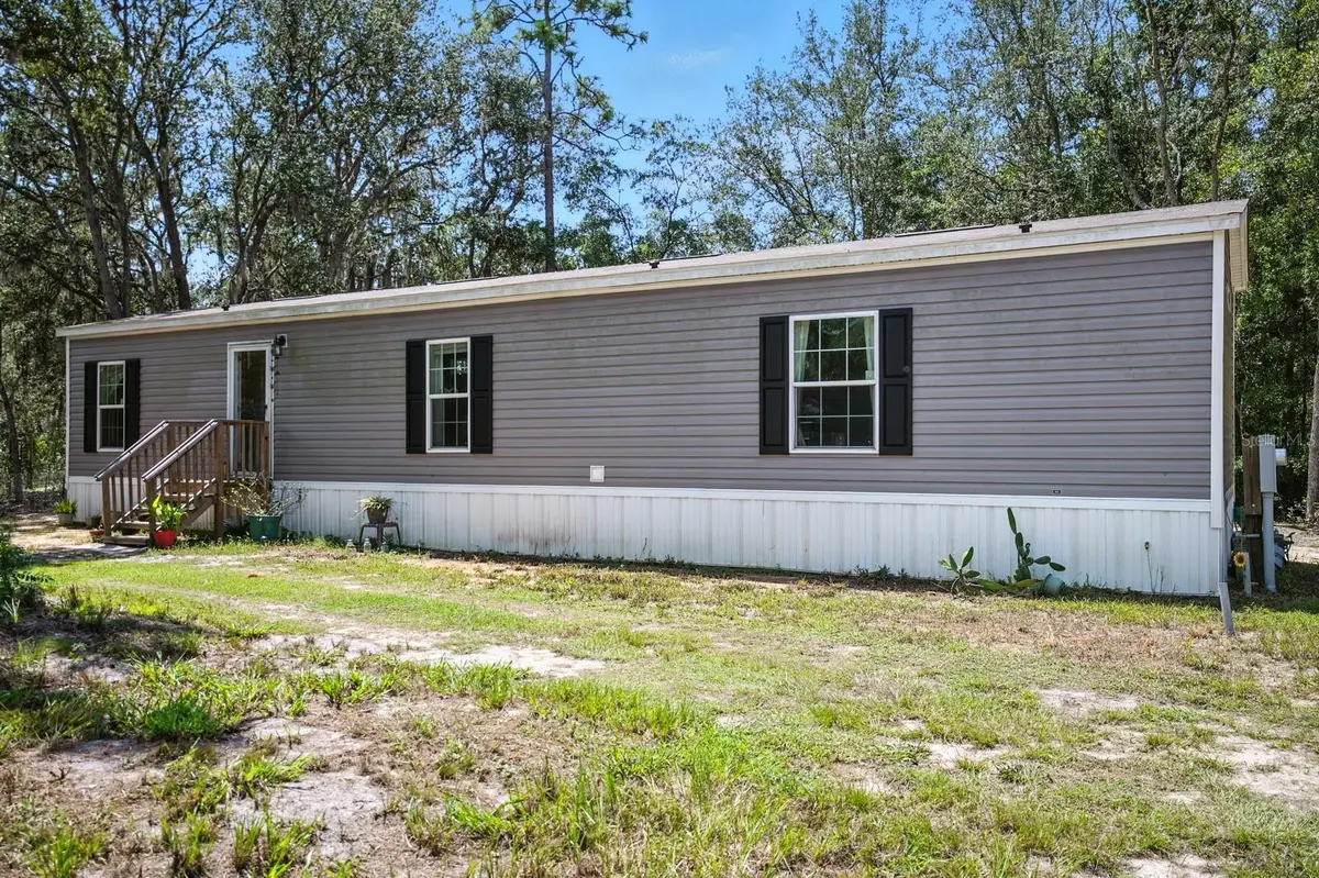 1141 DONOVAN AVE, Interlachen, FL 32148