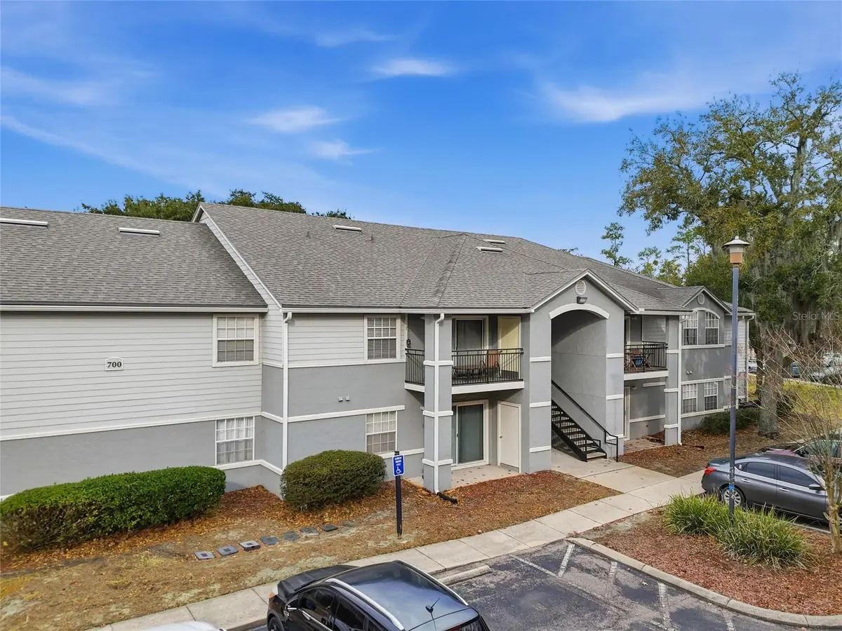 3705 SW 27TH ST #717, Gainesville, FL 32608