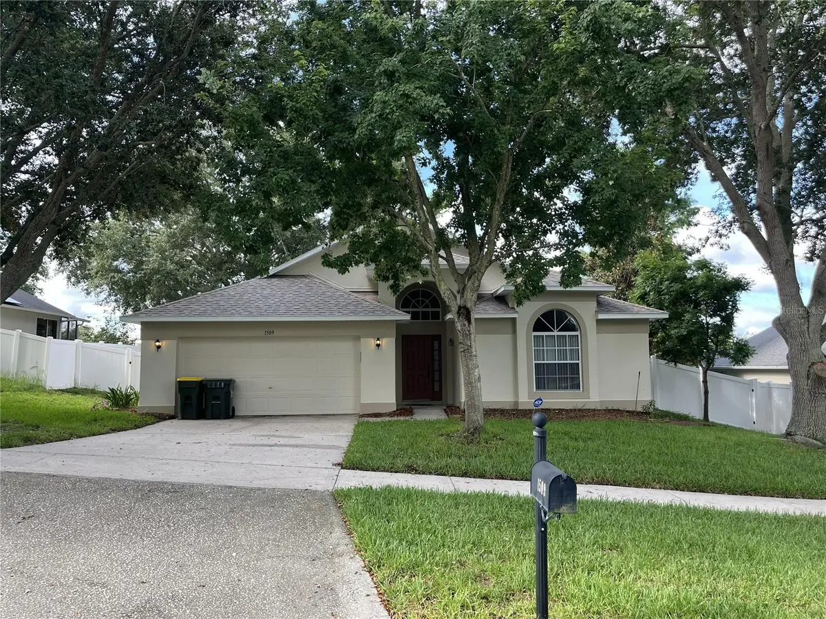 1509 SUNDOWN LN, Clermont, FL 34711