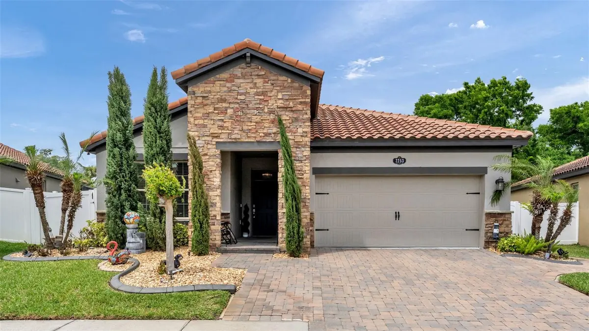 2253 BELLA LUNA CIR, Lakeland, FL 33810