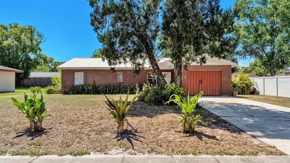 626 SWISS DR, Lakeland, FL 33810